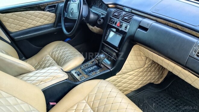 Mercedes E 280 1997, 360,000 km - 2.8 l - Sumqayıt