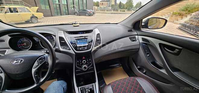 Hyundai Elantra 2015, 130,000 km - 1.6 l - Bakı