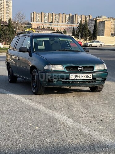 Opel Astra 1997, 200,000 km - 1.6 l - Bakı