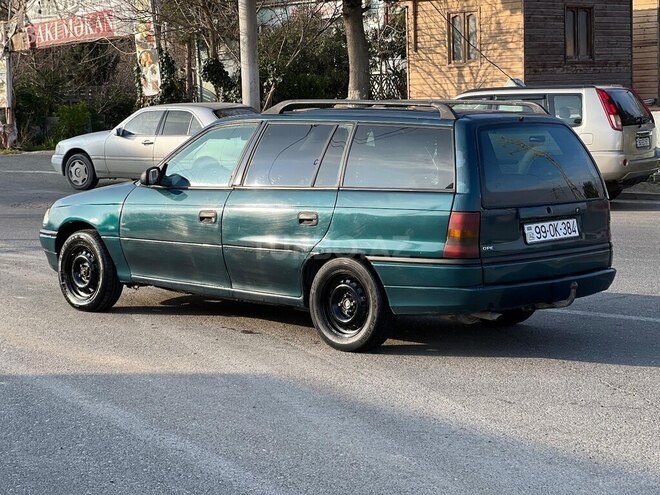 Opel Astra 1997, 200,000 km - 1.6 l - Bakı
