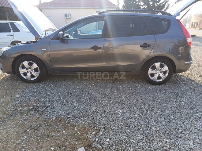 Hyundai i30 2009, 180,000 km - 1.4 l - Ağcabədi