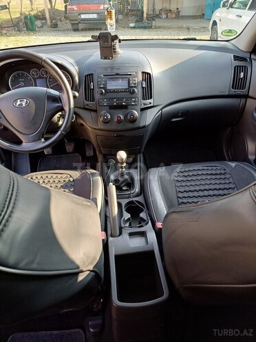 Hyundai i30 2009, 180,000 km - 1.4 l - Ağcabədi