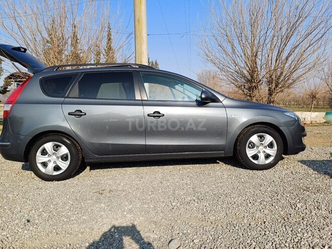 Hyundai i30 2009, 180,000 km - 1.4 l - Ağcabədi