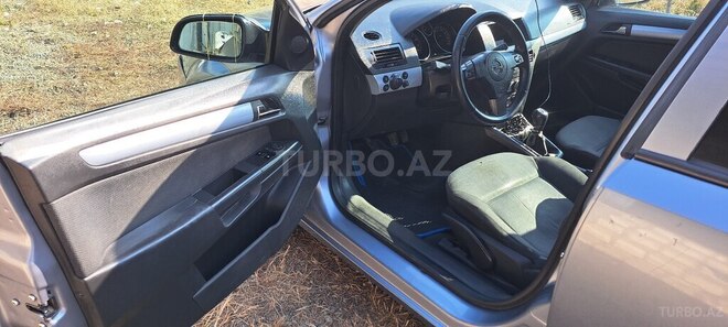 Opel Astra 2005, 153,000 km - 1.4 l - Qazax