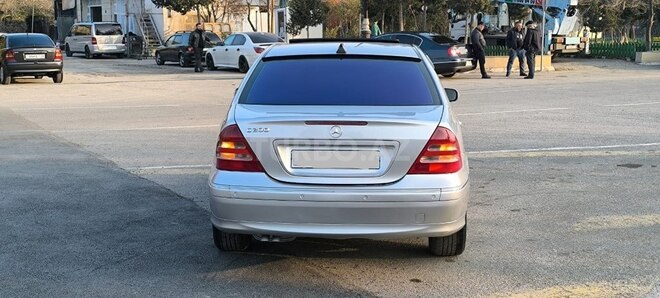 Mercedes C 200 2000, 265,166 km - 2.0 л - Sumqayıt