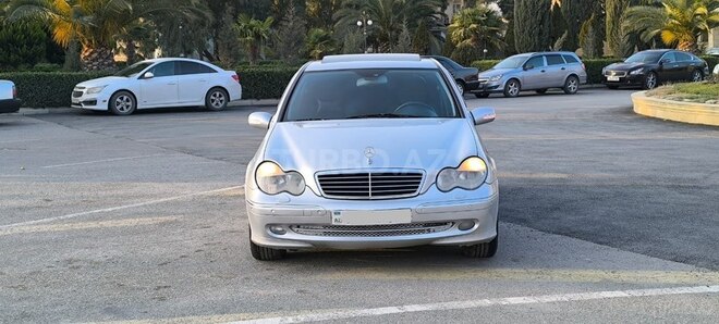 Mercedes C 200 2000, 265,166 km - 2.0 л - Sumqayıt