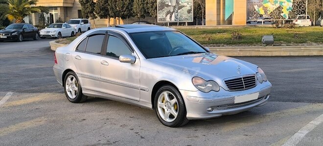 Mercedes C 200 2000, 265,166 km - 2.0 л - Sumqayıt