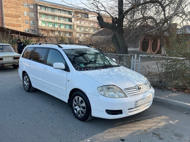 Toyota Corolla 2006, 269,000 km - 1.4 л - Şəmkir
