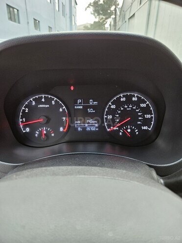 Hyundai Accent-6