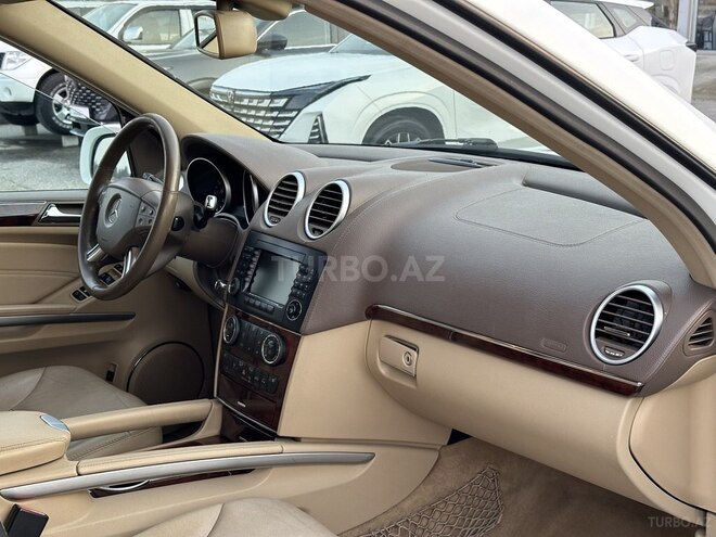 Mercedes GL 450 4MATIC 2007, 252,000 km - 4.7 l - Bakı
