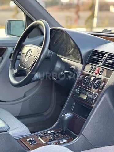 Mercedes C 200 1999, 234,506 km - 2.0 l - Bakı