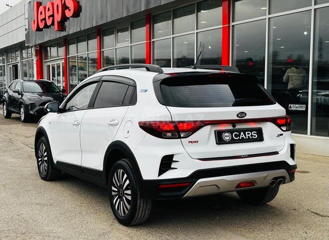 Kia Rio X-Line-10