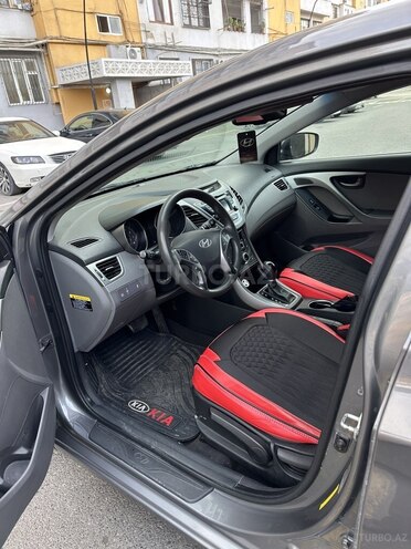 Hyundai Elantra 2014, 134,570 km - 1.8 l - Bakı