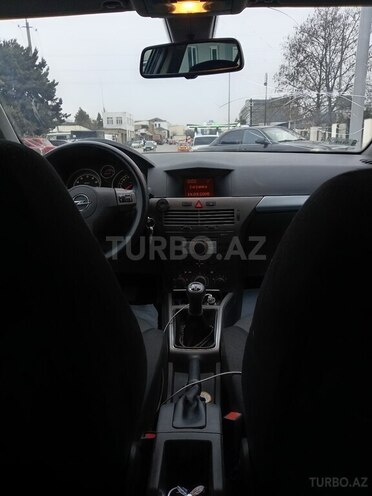 Opel Astra 2005, 279,781 km - 1.4 l - Quba