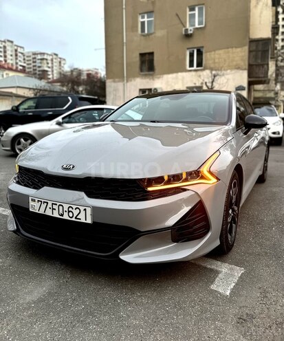 Kia K5-1