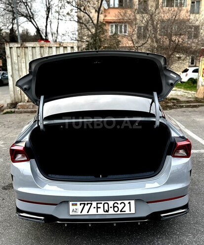 Kia K5-6