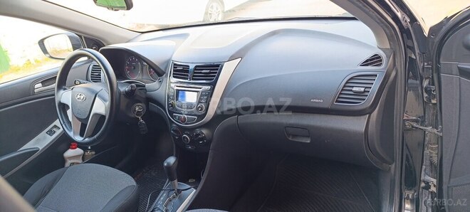 Hyundai Accent 2013, 175,000 km - 1.4 l - Bakı