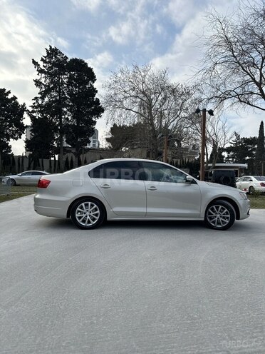 Volkswagen Jetta 2011, 199,000 km - 2.5 l - Bakı