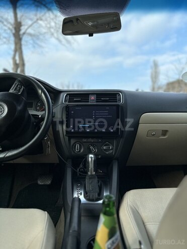Volkswagen Jetta 2011, 199,000 km - 2.5 l - Bakı