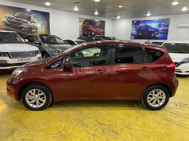 Nissan Note-8