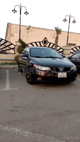 Kia Cerato 2010, 377,000 km - 1.6 l - Salyan