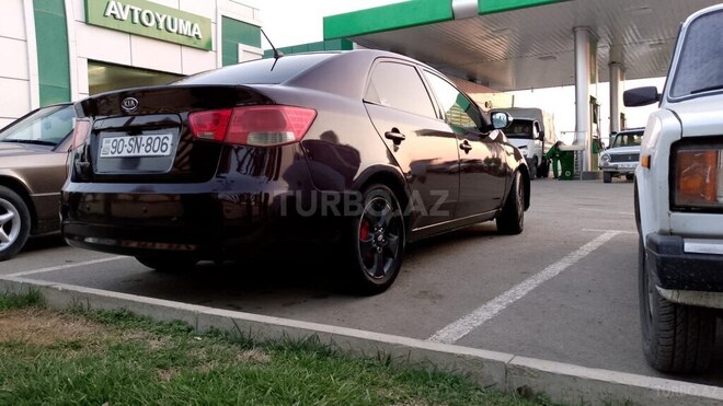 Kia Cerato 2010, 377,000 km - 1.6 l - Salyan