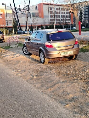 Opel Astra 2005, 228,000 km - 1.3 l - Bakı