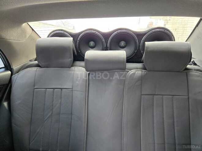 Toyota Corolla 2011, 110,000 km - 1.8 l - Quba
