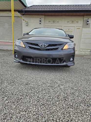 Toyota Corolla 2011, 110,000 km - 1.8 l - Quba