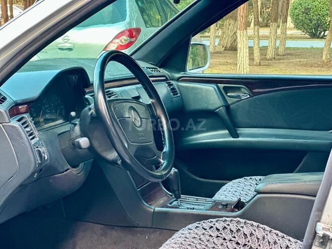 Mercedes E 230 1996, 334,000 km - 2.3 л - Sumqayıt
