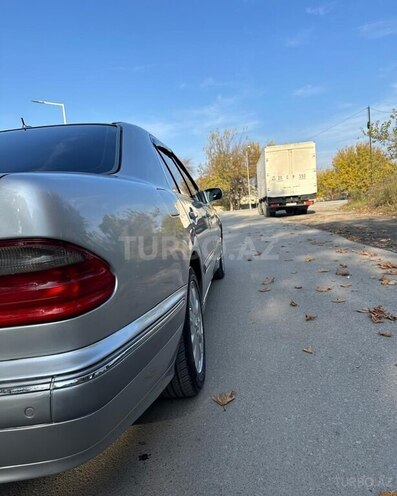 Mercedes E 220 d 2000, 396,852 km - 2.2 l - Beyləqan