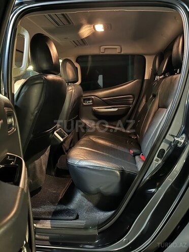 Mitsubishi L200 2021, 60,000 km - 2.4 л - Bakı