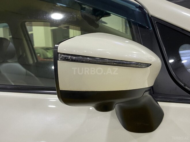 Nissan Note-13