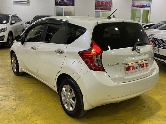 Nissan Note-5