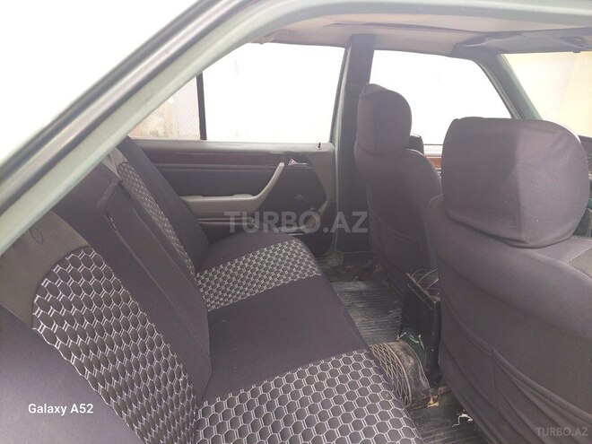 Mercedes E 230 1988, 300,000 km - 2.3 l - Bakı
