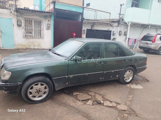 Mercedes E 230 1988, 300,000 km - 2.3 l - Bakı