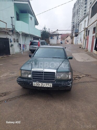 Mercedes E 230 1988, 300,000 km - 2.3 l - Bakı