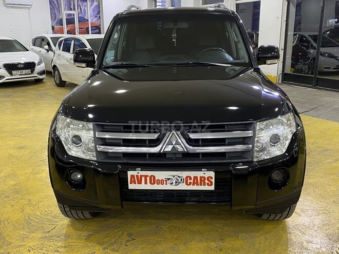 Mitsubishi Pajero-1