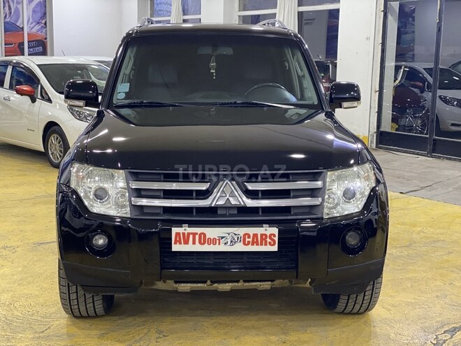 Mitsubishi Pajero-5