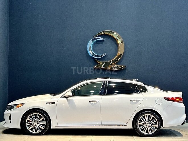 Kia Optima-4