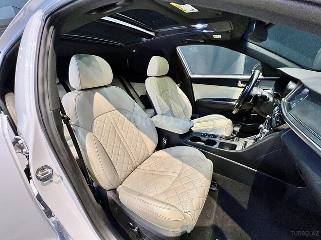 Kia Optima-12