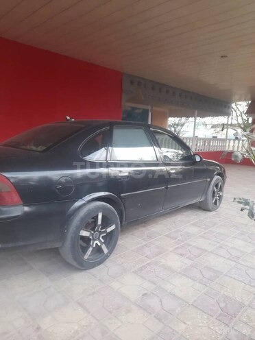 Opel Vectra 1997, 300,000 km - 1.8 l - Beyləqan