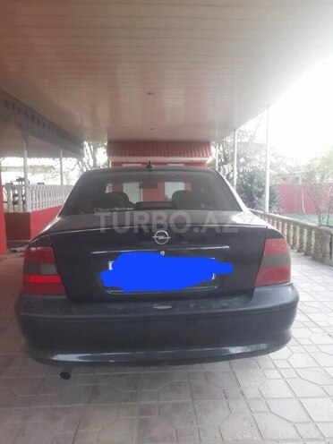 Opel Vectra 1997, 300,000 km - 1.8 l - Beyləqan
