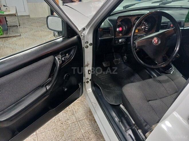 GAZ 24 1976, 17,862 km - 2.4 l - Bakı