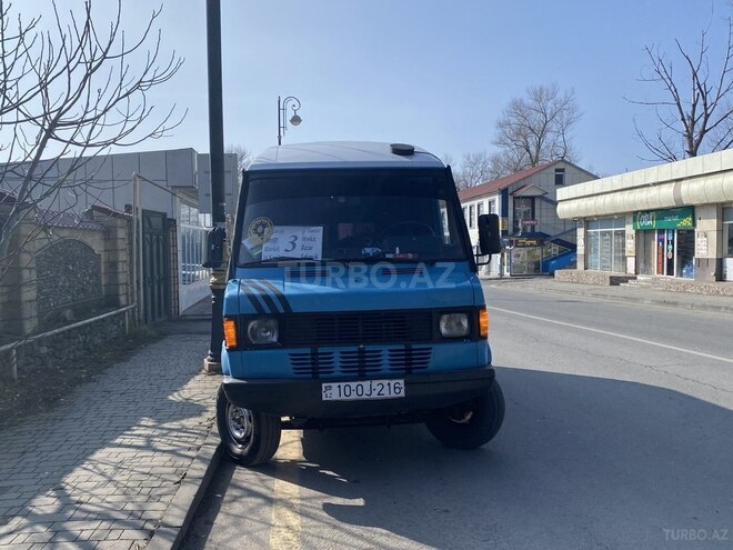 Mercedes 208 D 1994, 123,000 km - 2.3 l - Qəbələ