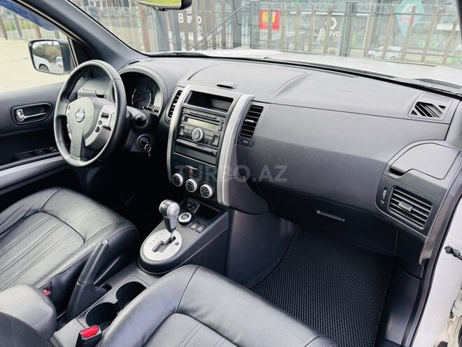 Nissan X-Trail 2015, 138,000 km - 2.5 л - Bakı