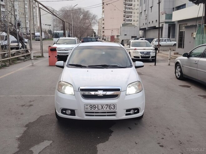 Chevrolet Aveo-1