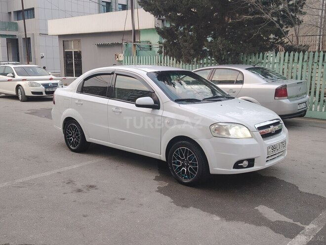 Chevrolet Aveo-6