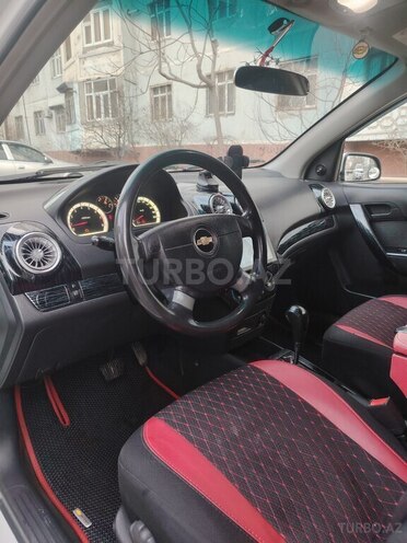 Chevrolet Aveo-8