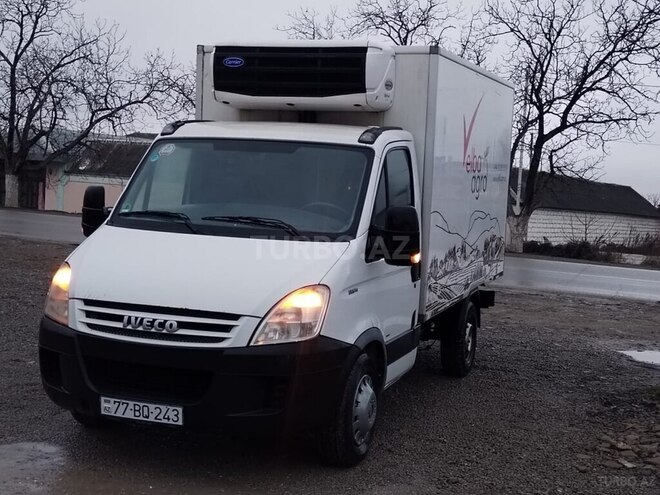 Ford Transit 2008, 290,000 km - 2.3 л - Quba